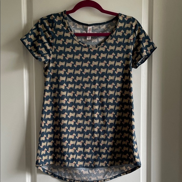 Scottie Dog Patterned Top Lularoe classic t-shirt size xxs- small - Picture 1 of 9